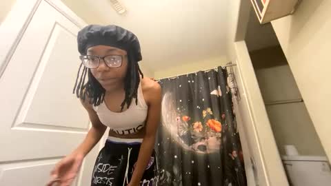 Snapshot of siyafterdark chatting on September 15, 2025, 3:12 pm SiyAfterDark online show from September 15, 2025, 3:12 pm