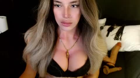 Cassie online show from June 25, 2026, 2:22 am