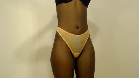 Snapshot of sizzly_ass chatting on June 9, 2026, 2:39 pm sizzly_ass online show from June 9, 2026, 2:39 pm