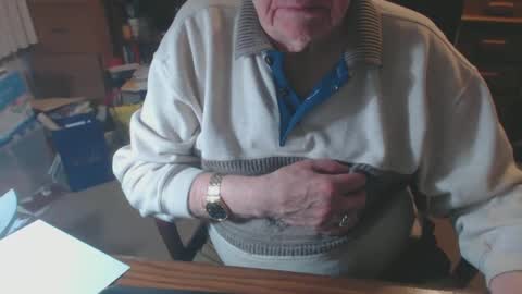 Snapshot of sjbottomboi chatting on December 23, 2024, 12:57 am sjbottomboi online show from December 23, 2024, 12:57 am