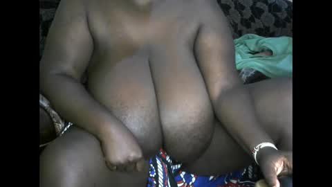 skado11 online show from October 13, 2025, 4:34 am