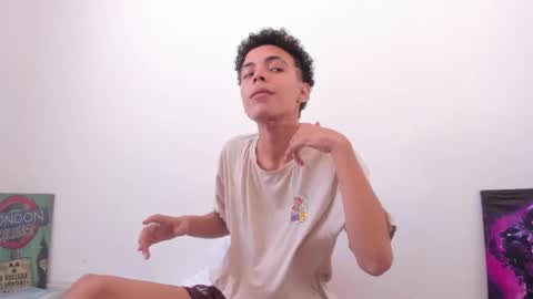 Snapshot of skady_coronado chatting on December 18, 2024, 3:55 pm skady_coronado online show from December 18, 2024, 3:55 pm