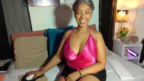 Skarlleth online show from October 26, 2025, 2:28 am