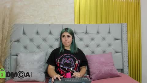 Skarlet online show from January 5, 2026, 6:11 pm