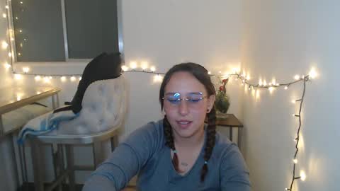 Alice online show from February 1, 2025, 1:23 am