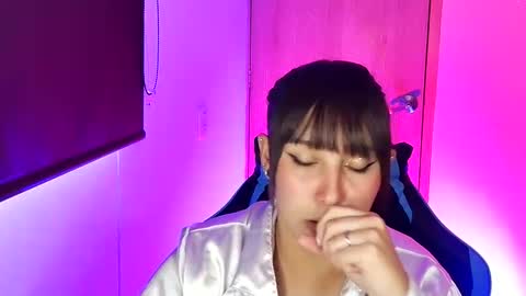 Snapshot of skarlet_adams chatting on April 21, 2026, 9:50 pm Alice online show from April 21, 2026, 9:50 pm