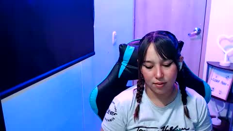 Snapshot of skarlet_adams chatting on April 29, 2026, 10:16 pm Alice online show from April 29, 2026, 10:16 pm