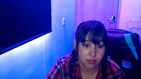 Snapshot of skarlet_adams chatting on May 5, 2026, 5:10 pm Alice online show from May 5, 2026, 5:10 pm