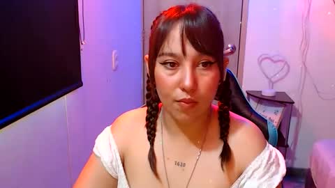 Snapshot of skarlet_adams chatting on May 12, 2026, 8:39 pm Alice online show from May 12, 2026, 8:39 pm