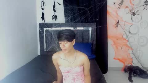 Snapshot of skarleth018 chatting on October 31, 2025, 12:17 pm Skarleth online show from October 31, 2025, 12:17 pm