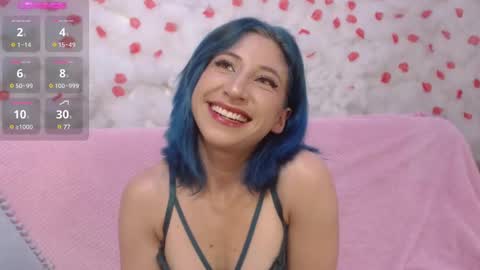 Snapshot of skarletjhonson_ chatting on March 1, 2025, 1:32 am Skarlet  online show from March 1, 2025, 1:32 am