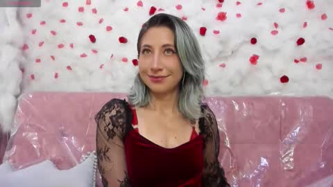 Snapshot of skarletjhonson_ chatting on October 7, 2025, 9:28 am Skarlet  online show from October 7, 2025, 9:28 am