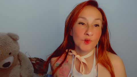 Snapshot of skarlett2072 chatting on January 14, 2025, 11:58 pm Arlett online show from January 14, 2025, 11:58 pm