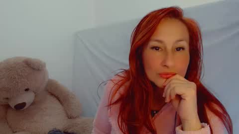 Snapshot of skarlett2072 chatting on February 23, 2025, 2:46 pm Arlett online show from February 23, 2025, 2:46 pm