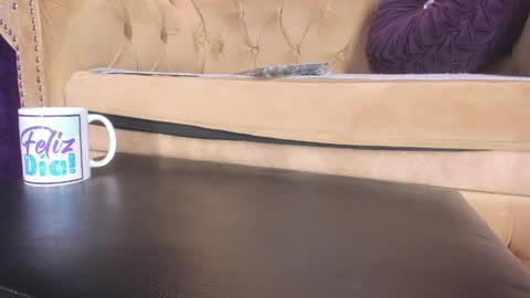 skarlettbarnes online show from May 11, 2026, 12:00 pm