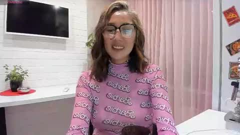 skarlett online show from July 4, 2026, 10:38 pm