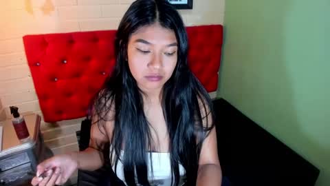 Skarlet online show from March 12, 2025, 6:51 am