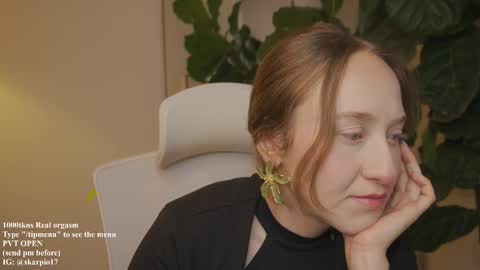 Im Scarlett  ONLINE  5pm-10pm NYC time  online show from October 22, 2025, 1:28 am