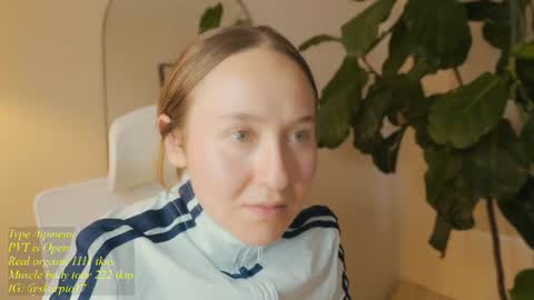 Im Scarlett  ONLINE  5pm-10pm NYC time  online show from July 13, 2026, 10:34 pm