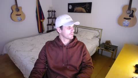 Snapshot of skatejocke chatting on October 24, 2025, 12:08 am skatejocke online show from October 24, 2025, 12:08 am
