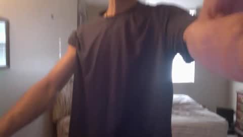 Snapshot of skater_v2 chatting on October 26, 2025, 1:17 pm Christopher online show from October 26, 2025, 1:17 pm