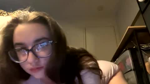 skiiibabyyy online show from March 29, 2026, 1:27 am