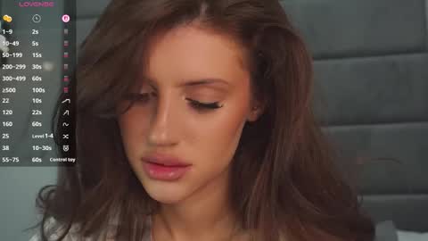 Snapshot of skinny_alice chatting on October 5, 2025, 1:26 am Alice GMT 2 Mon Tues Thur Fri Sun 0300am-0900am online show from October 5, 2025, 1:26 am