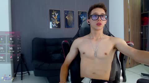 skinny_bigcock20 online show from May 14, 2026, 5:42 pm