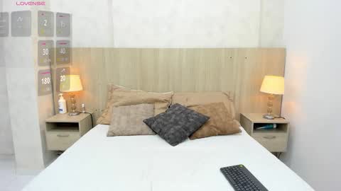 Emily Rojas online show from September 27, 2025, 7:41 pm