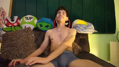 skinny jean  online show from March 7, 2026, 2:58 pm