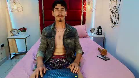 skinny jean  online show from June 17, 2026, 8:10 pm