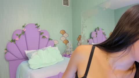   online show from December 20, 2024, 4:25 pm