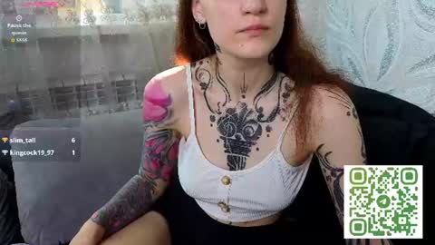 Snapshot of skinny_littledevil chatting on August 4, 2026, 2:04 am Skinny littledevil online show from August 4, 2026, 2:04 am