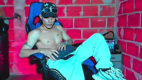 Snapshot of skinny_marked chatting on October 2, 2025, 11:45 pm skinny marked online show from October 2, 2025, 11:45 pm