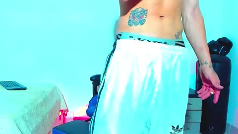 Snapshot of skinny_marked chatting on October 24, 2025, 3:14 am skinny marked online show from October 24, 2025, 3:14 am