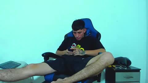 Snapshot of skinny_marked chatting on November 12, 2025, 8:19 pm skinny marked online show from November 12, 2025, 8:19 pm