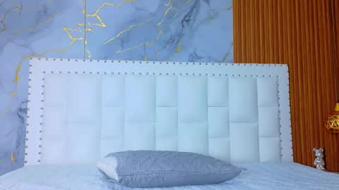 Snapshot of skinnyandcute_ chatting on September 28, 2025, 1:38 pm Mariah Black  online show from September 28, 2025, 1:38 pm