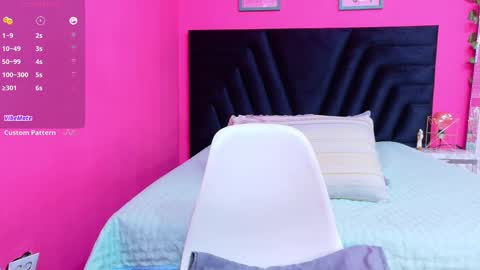 Snapshot of skinnyandcute_ chatting on September 29, 2025, 7:51 pm Mariah Black  online show from September 29, 2025, 7:51 pm