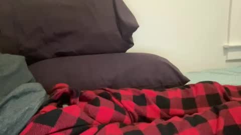 Snapshot of skinnyandweird chatting on October 5, 2025, 9:24 pm skinnyandweird online show from October 5, 2025, 9:24 pm