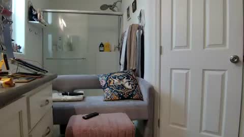 Snapshot of skinnyasianmilf chatting on July 20, 2026, 6:21 pm skinnyasianmilf online show from July 20, 2026, 6:21 pm