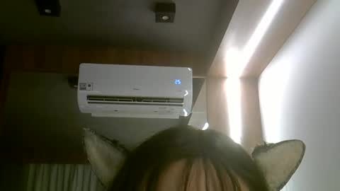 skinnykittencam online show from February 19, 2026, 10:55 am