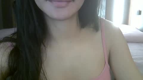 skinnykittencam online show from May 16, 2026, 10:52 pm