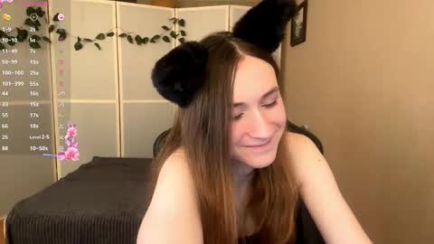 Lola online show from September 9, 2025, 6:35 am
