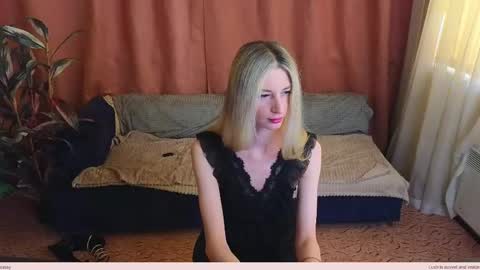 Skinnyladyy online show from May 12, 2026, 2:41 am