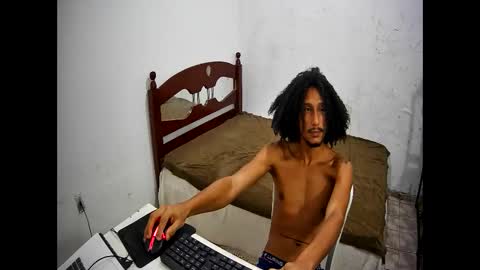 Skinny Latin Man online show from December 3, 2025, 12:40 am