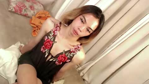 skinnytrans69 online show from May 1, 2026, 6:34 pm