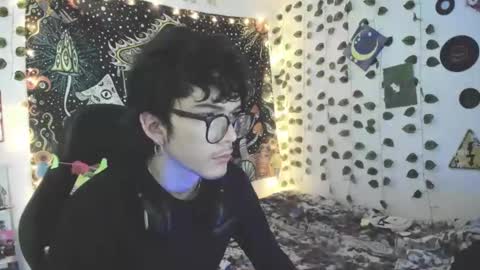 Snapshot of skiny_dann chatting on May 26, 2026, 3:46 am skiny_dann online show from May 26, 2026, 3:46 am