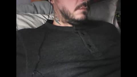 Easy-E online show from November 8, 2025, 6:51 pm