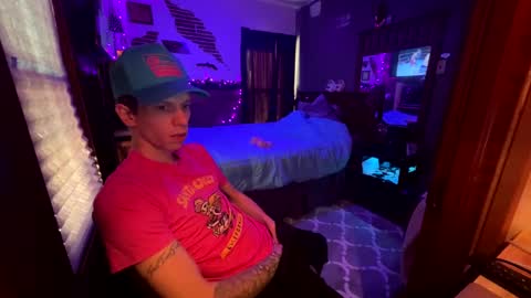 Snapshot of skittles933 chatting on January 8, 2025, 3:28 pm Skittles online show from January 8, 2025, 3:28 pm