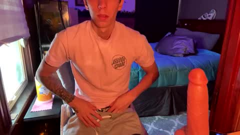 Snapshot of skittles933 chatting on January 17, 2025, 2:07 pm Skittles online show from January 17, 2025, 2:07 pm